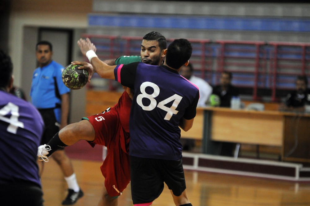 الخليج يسقط في اختبار الوحدة .. والهدى يتغلب على الابتسام