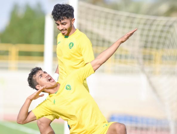 ” خليج 19 ” يحلق في ممتاز القدم