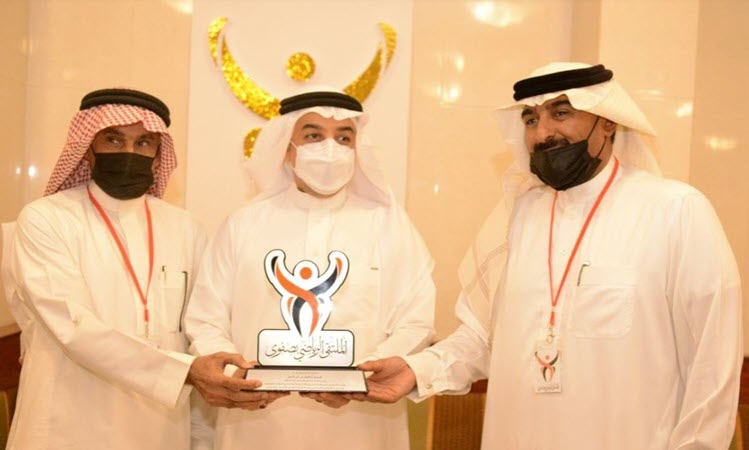 الملتقى الرياضي يحتفي بـ ” النمر “