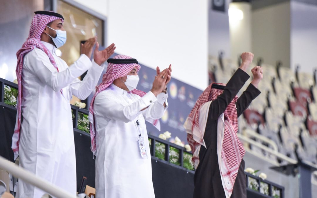 المضراوي وقت الشدايد تشوفه .. برتقالي وبالهمة زاهي لونه