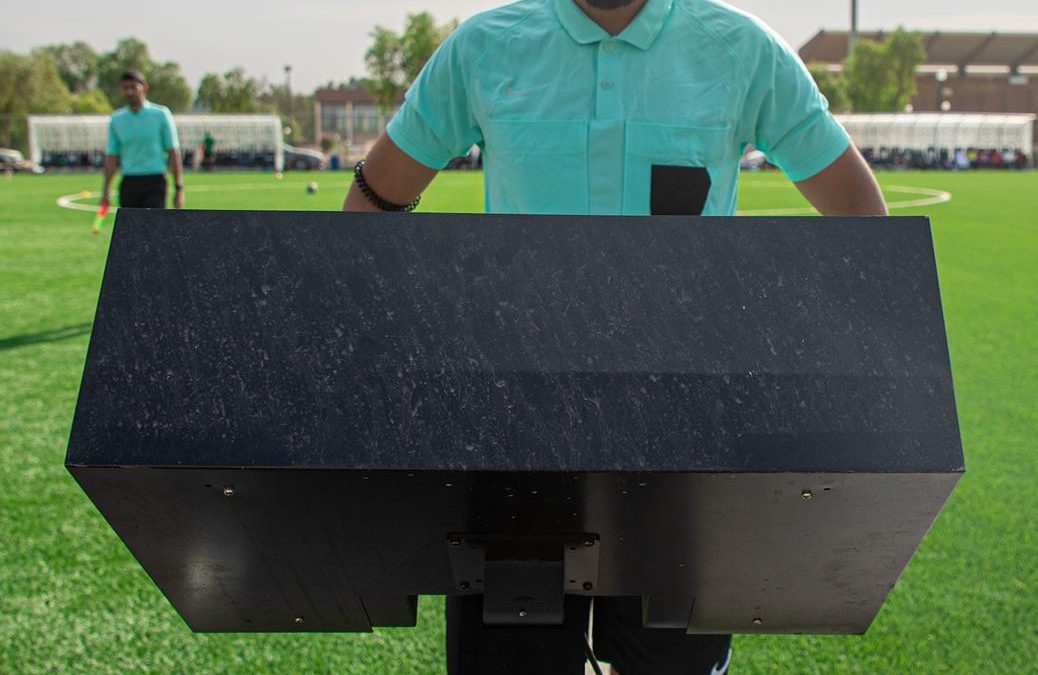 لجنة الحكام تختتم الدورة التطويرية الأولى لحكام تقنية الفيديو المساعد VAR