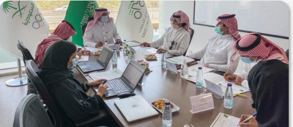 لجنة حكام الدراجات تستعرض خططها المقبلة