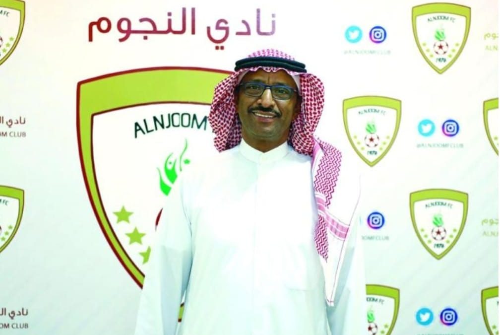 إدارة نادي النجوم تكرم أبطال لعبة السباحة