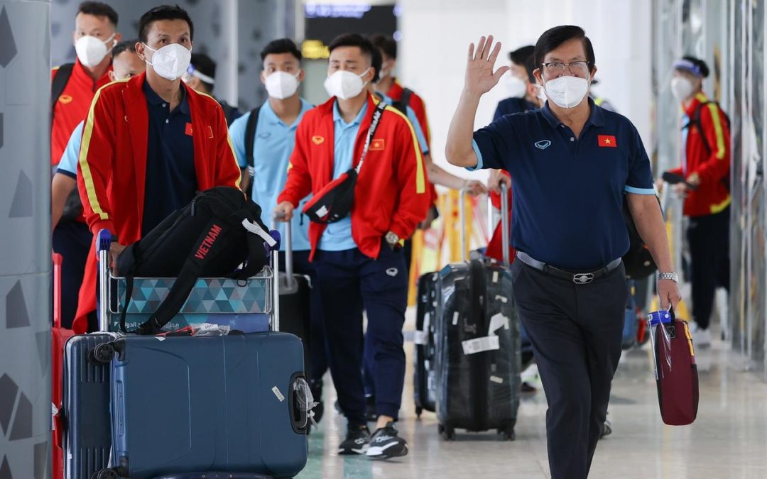 بعثة منتخب فيتنام تصل الرياض استعداداً للقاء الأخضر مساء الخميس