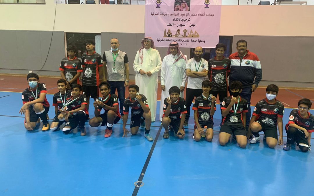 فريق الجالية السوادنية للناشئين بالشرقية يتوج بكأس البطولة الرباعية لكرة القدم والهند الوصيف
