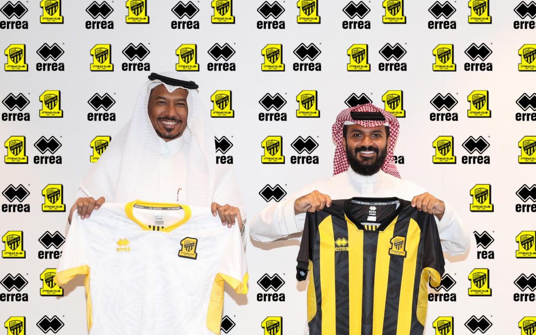 “الحائلي”يدشن أطقم الاتحاد المضادة للبكتيريا والتعرق  والمصنوعة من مواد صديقة للبيئة