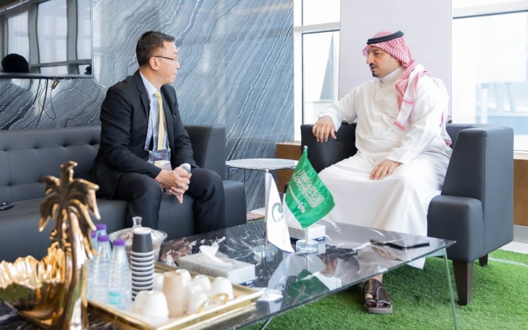 المسحل يستقبل نائب رئيس الاتحاد الفيتنامي لكرة القدم عضو المكتب التنفيذي الآسيوي