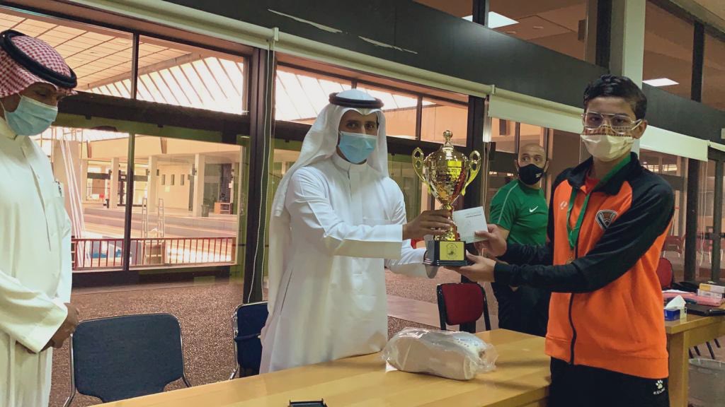 آل نصفان لاعب اسكواش نادي الصفا يتوج بلقب البطولة التصنيفية