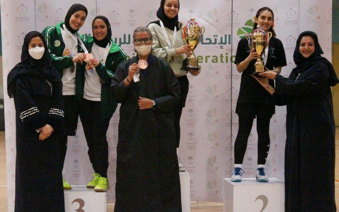 الأميرة رهام آل سعود تتوج الفائزات  بطولة المملكة الثالثة للريشة الطائرة للسيدات