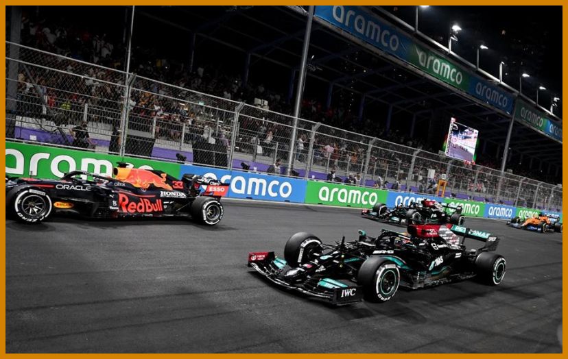 البريطاني ” هاميلتون ” يُتوج بسباق جائزة السعودية الكبرى ” فورمولا 1 “