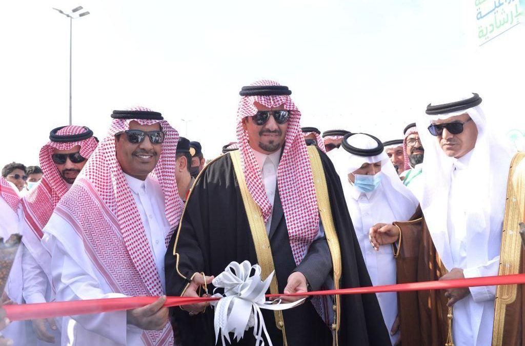 محافظ القطيف يدشّن القافلة الإرشادية الزراعية