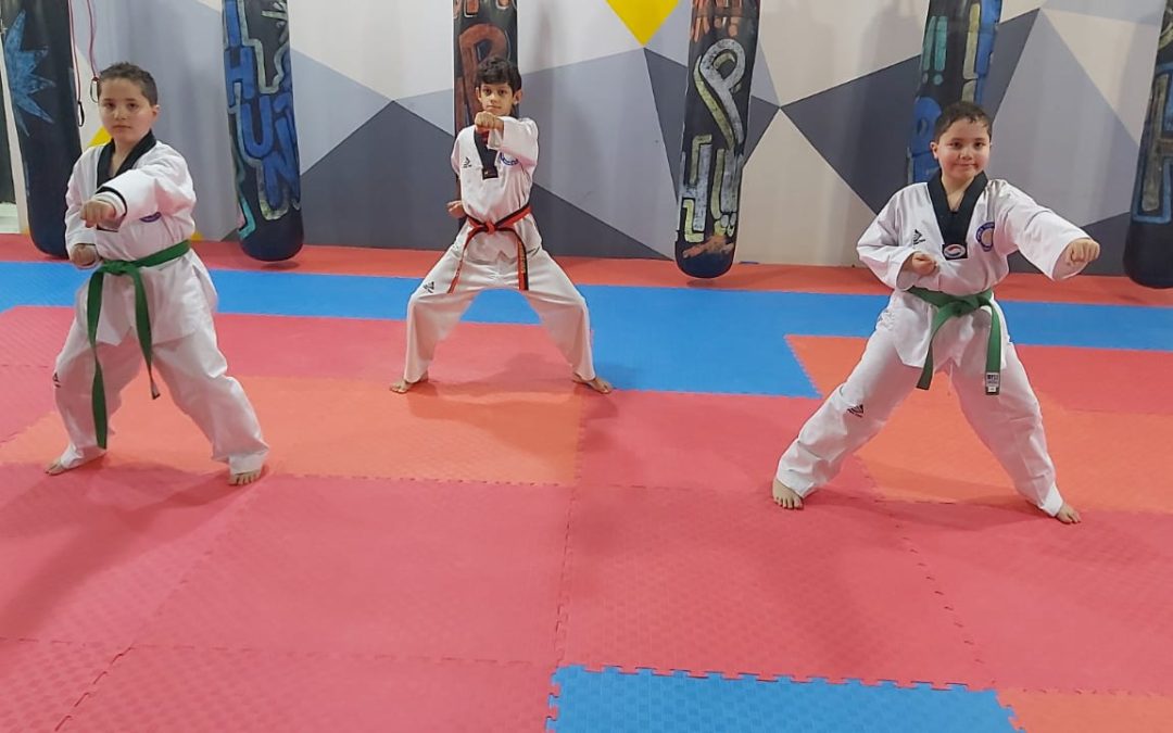 شباب تايكوندو الدرعية يشارك في بطولة البومسي والكاروقي بالرياض