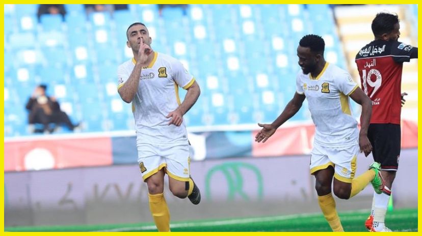 الاتحاد يستمر في الصدارة بثنائية أمام الرائد