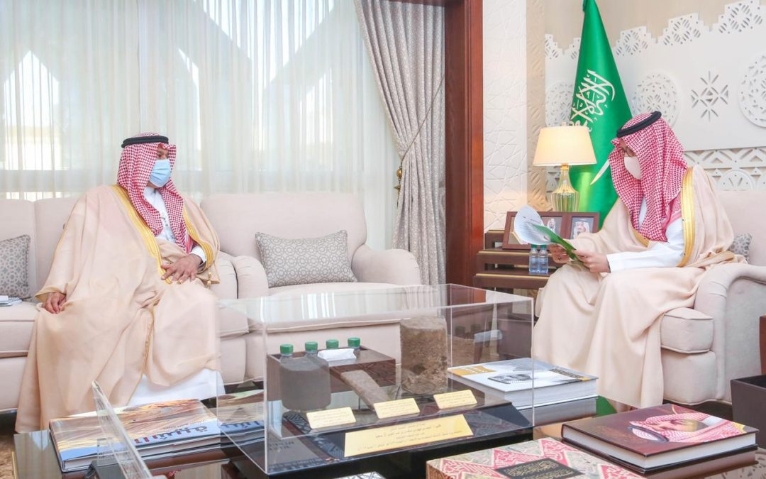 نائب أمير الشرقية يستقبل مدير فرع وزارة الرياضة بالشرقية