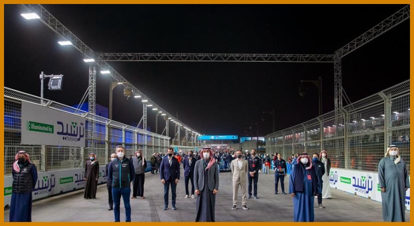 ” الفيصل ” يشهد انطلاق سباق ” الفورمولا إي الدرعية “