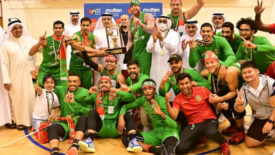 بعد عشرون سنة.. شباب الأهلي يعادل رقم الوحدة في عدد مرات الفوز بدوري كرة السلة الاماراتي..الفرسان يتفوقون على الشارقة في المباراة الفاصلة