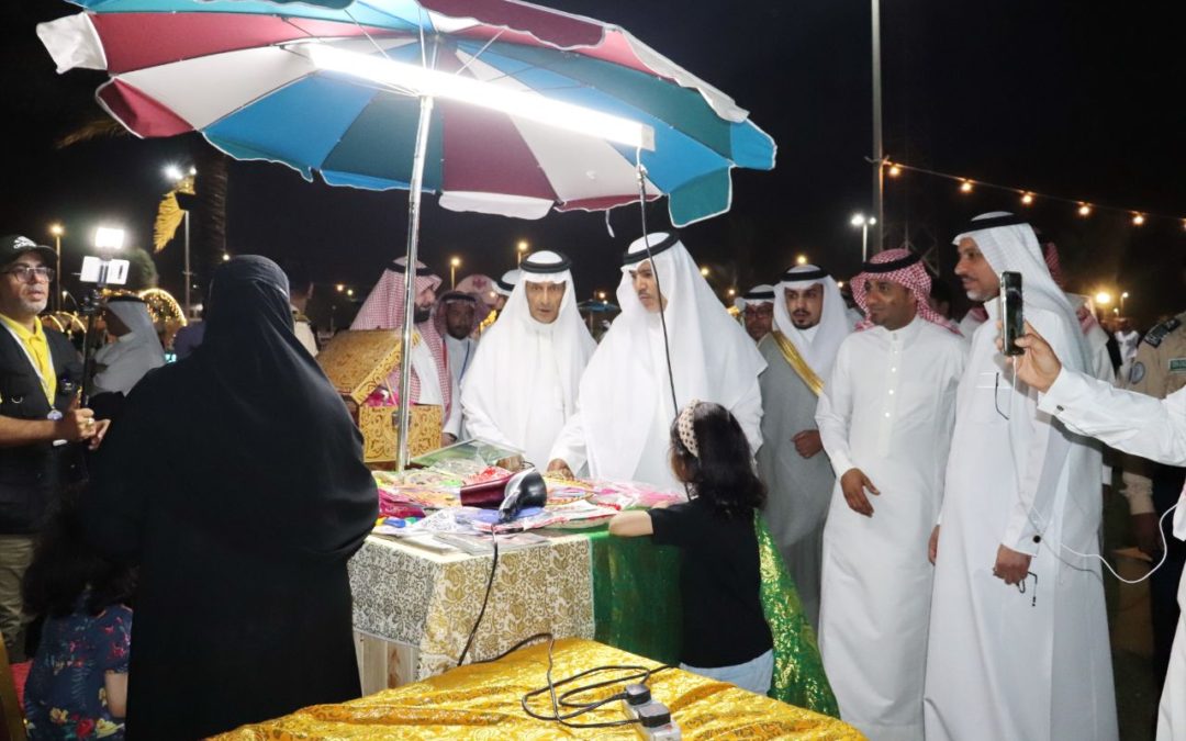 ” بمبادرة شرقية خضراء”..رئيس بلدية القطيف يفتتح مهرجان الزهور بعنك