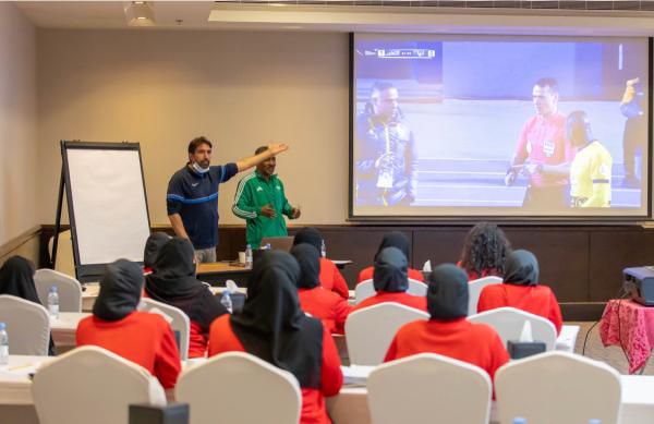 اختتام دورة تحكيم ” فيفا ” للسيدات