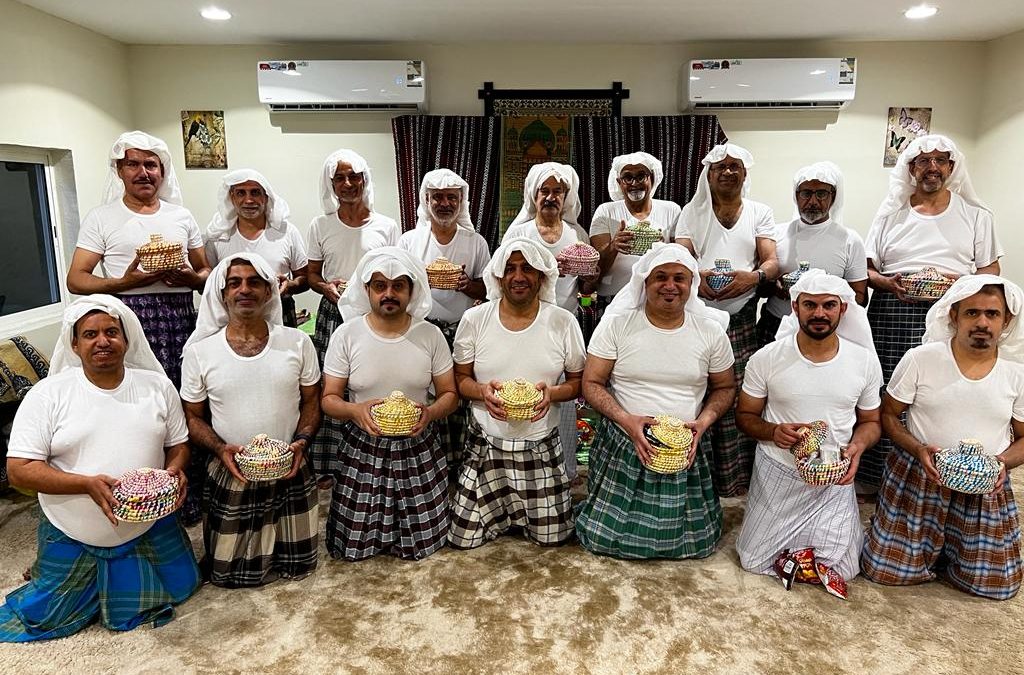 تخلل البرنامج إفطار رمضاني..الزمرد تجمع جماعة الصم بلباس تراثي شعبي