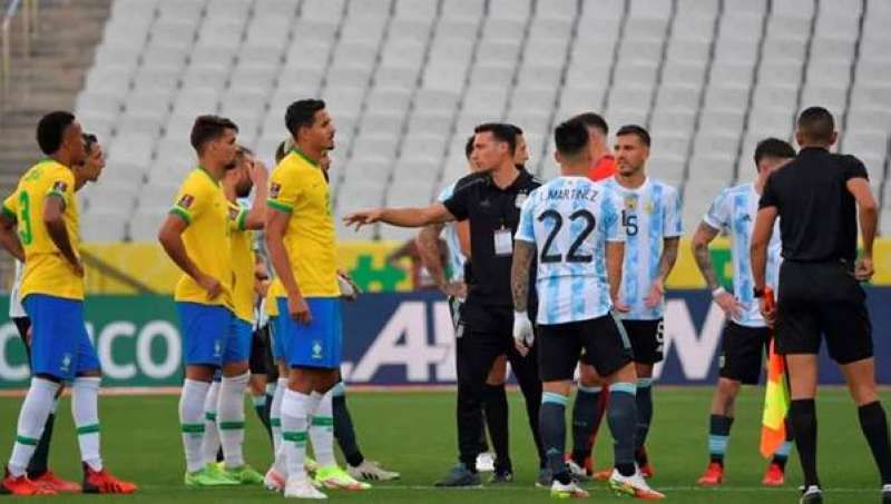 ” فيفا ” يؤكد إعادة مباراة البرازيل والأرجنتين بتصفيات المونديال