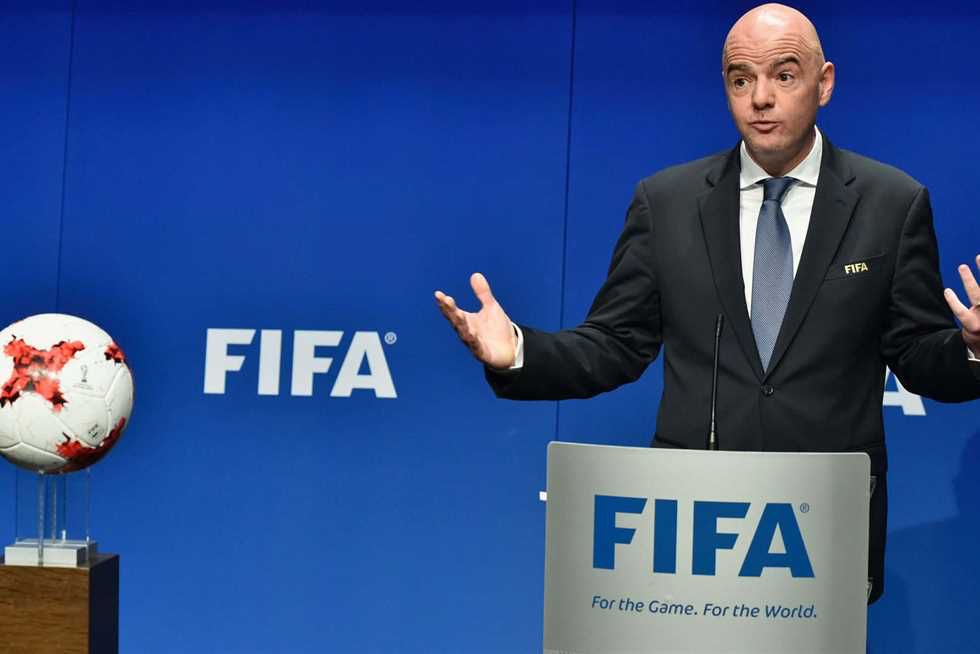 اتحادات جنوب أفريقيا تدعم ” إنفانتينو ” للبقاء في رئاسة ” فيفا “