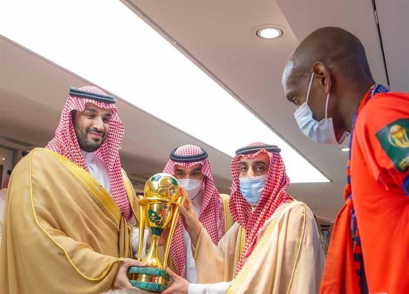 قصة ميلاد بطل جديد بعد ملحمة كروية مثيرة