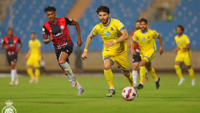 النصر يهزم الرائد بثلاثية