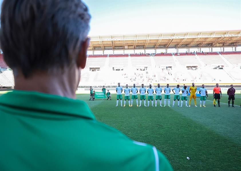 ” رينارد ” يطلب إيقاف الدوري لمدة شهرين استعداداً للمونديال