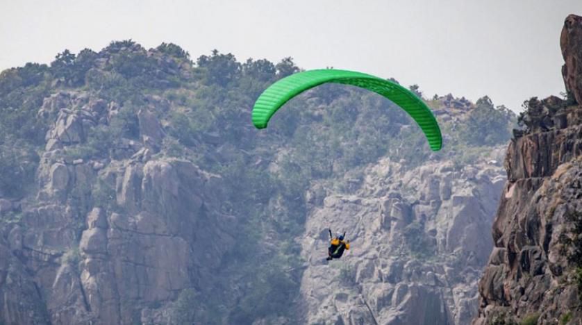 أختيار أبها مقراً للاتحاد السعودي للطيران الشراعي