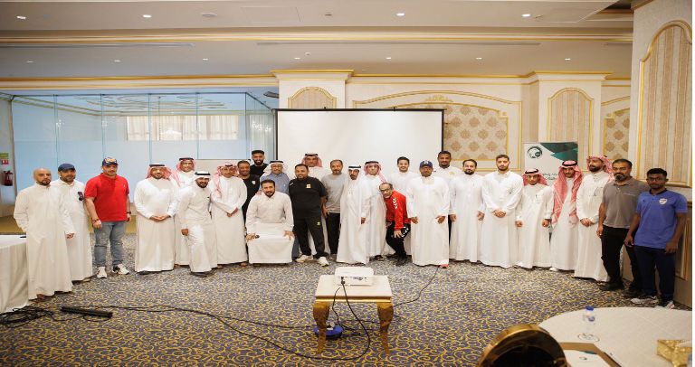 انطلاق الدورة الثالثة من برنامج إعداد وتأهيل إداري فريق كرة القدم والفئات السنية
