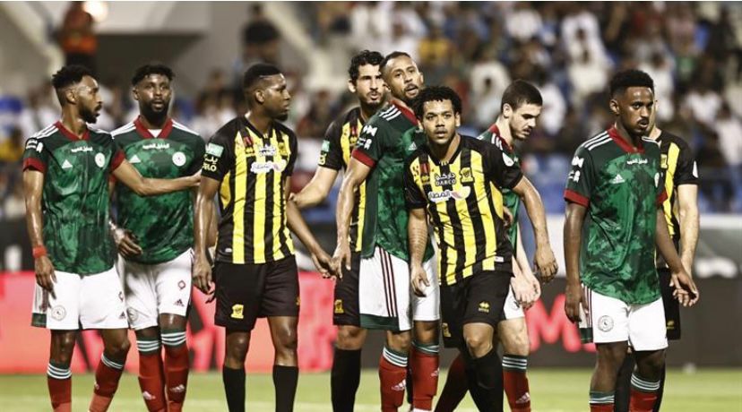 الاتحاد يقلب الطاولة على الاتفاق بثلاثية ويتمسك بالصدارة