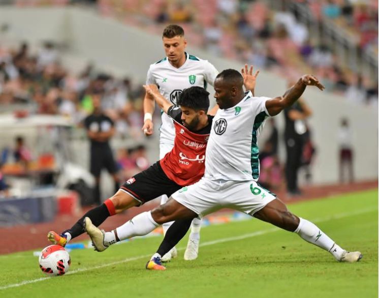 الرائد يؤزم موقف الأهلي في البقاء بدوري المحترفين