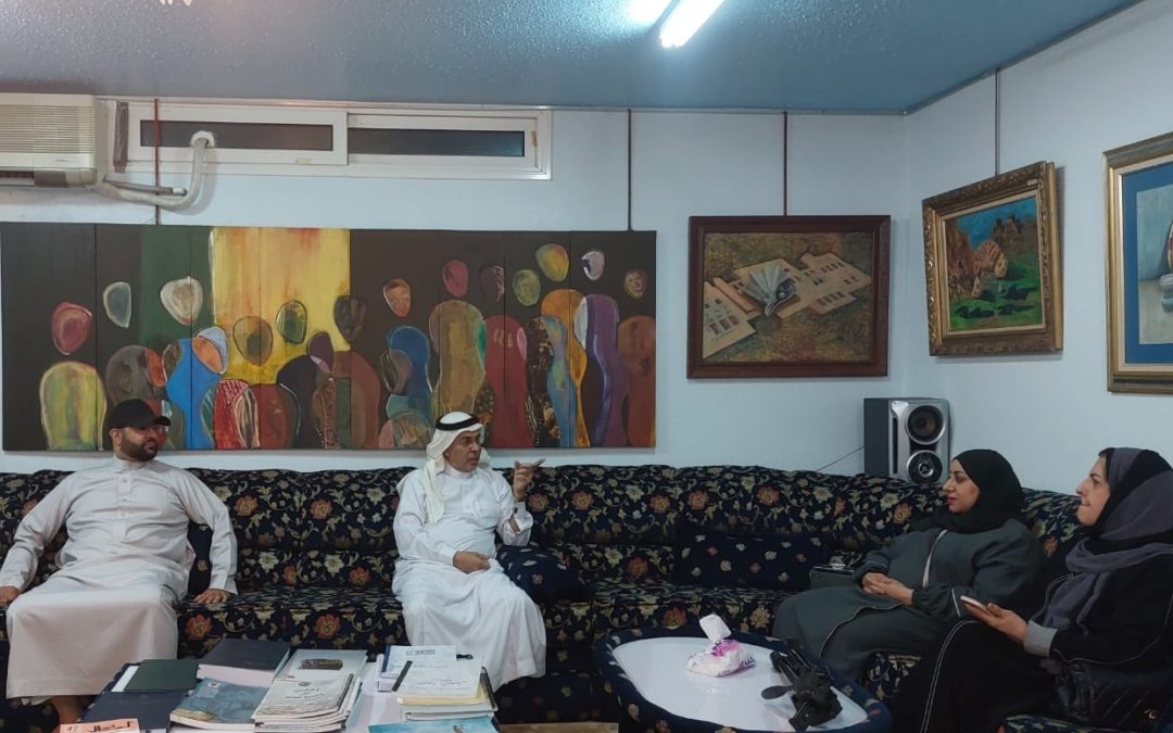 جمعية الفنون التشكيلية وصحيفة فرسان الرياضة يزوران متحف المصلي