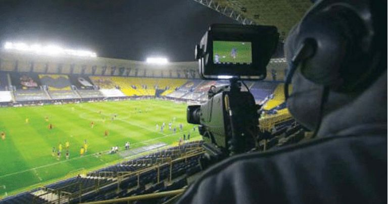 طرح كراسة النقل التلفزيوني للمنافسات الكروية على شركات سعودية