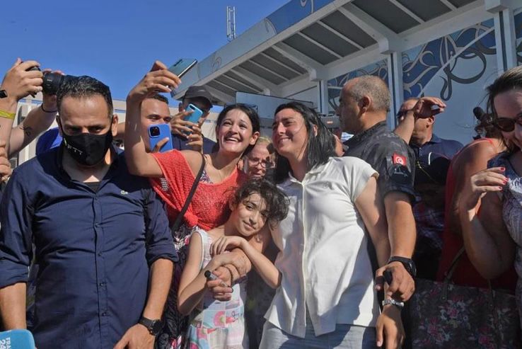 استقبال شعبي ورسمي للاعبة التنس التونسية أُنس جابر