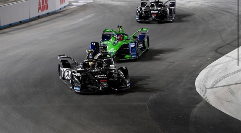 ” الدرعية ” تحتضن الجولتين الثانية و الثالثة من سباق ” فورمولا إي ” في يناير المقبل