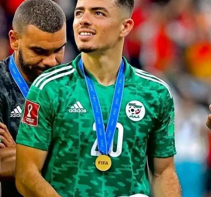بعد ان فسخ عقده من ناديه الترجي..اللاعب الجزائري “إلياس شتي” يلتحق بنادي انجي الفرنسي