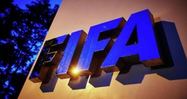 فيفا يفرض عقوبة مالية على الاتحاد الكاميروني