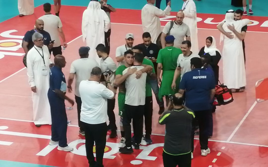 تجاوز المنتخب العراقي في مواجهة ماراثونية في الدور النصف نهائي..  أخضر الطائرة الشاب الى نهائي ” غرب آسيا “