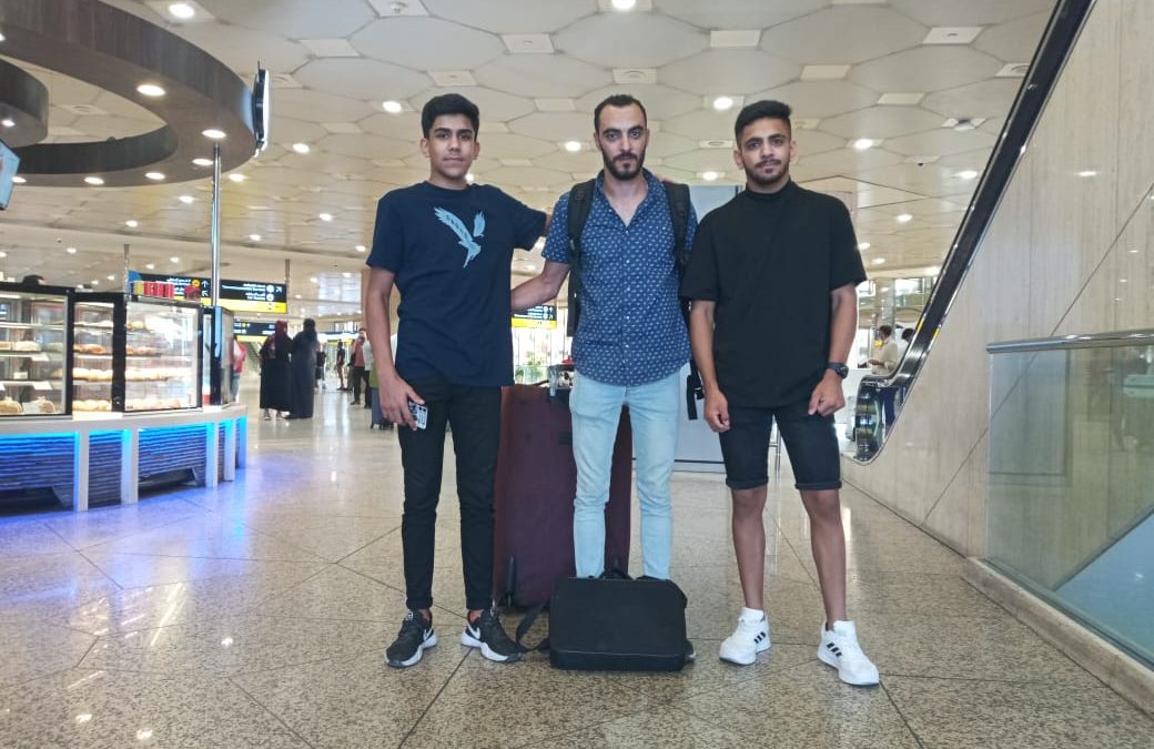 مدرب دراجات مضر السخيلي يصل المملكة