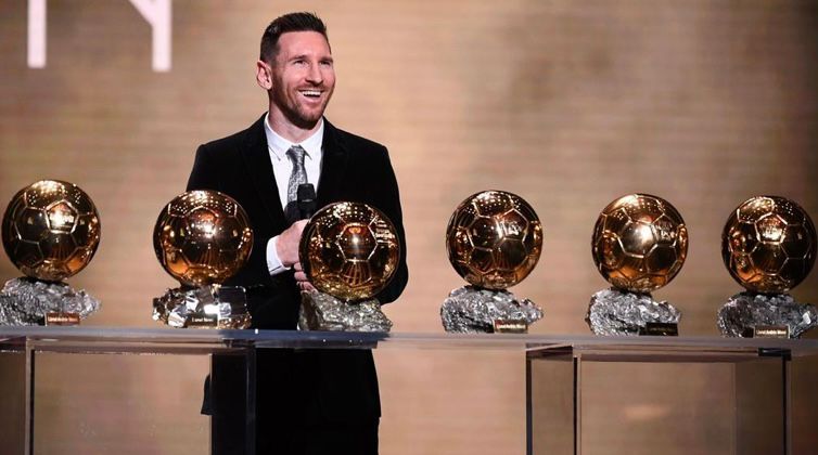 لأول مرة منذ 17 عامًا.. ميسي خارج قائمة الـ30 لاعباً المرشحين لجائزة الكرة الذهبية