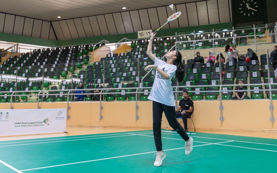 انطلاق بطولة السيدات للريشة الطائرة بالرياض