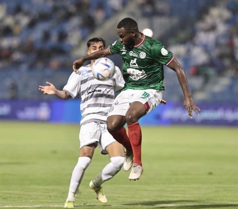 الطائي ينتزع فوزا صعبا أمام الاتفاق في بداية مشواره بدوري