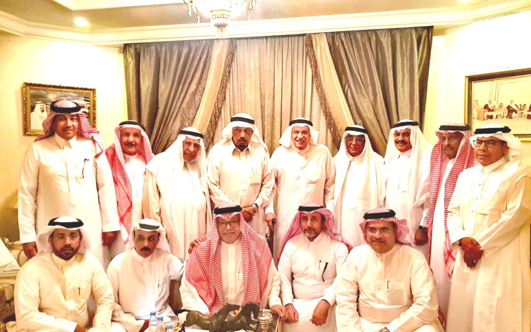 وفد من جمعية المتقاعدين بالمنطقة الشرقية يزور المدرب خليل الزياني