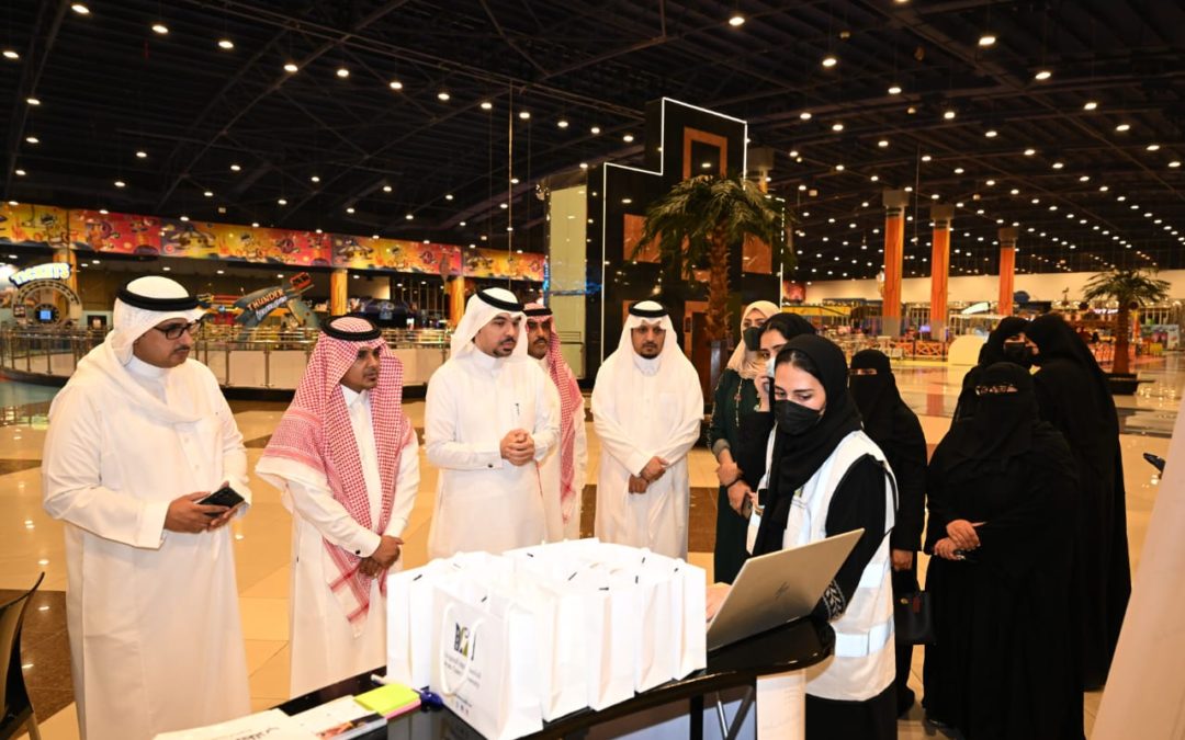 هيئة الصحفيين السعوديين  بحاضرة الدمام والجامعة العربية المفتوحة يختتمان مبادرة خلك واعي