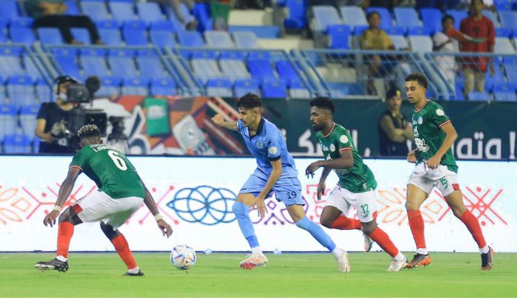 “الاتفاق” يُعمق جراح “الباطن” بثلاثية نظيفة في دوري روشن