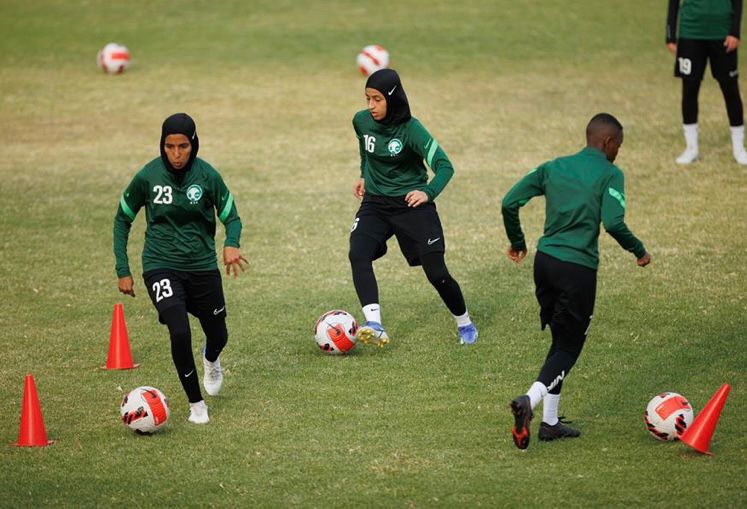 “أخضر السيدات” يستعد بقوة في أبها لمواجهتي بوتان الوديتين