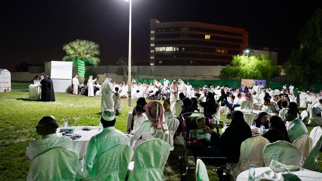 بمناسبة اليوم الوطني السعودي ال “92”.. مركز التأهيل الشامل للذكور يقيم حفل المستفيدين واسرهم