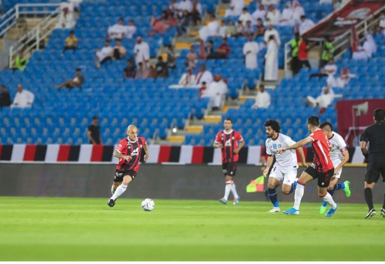 الرائد يهزم العدالة بثنائية في دوري روشن