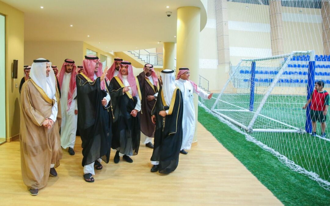 نائب أمير الشرقية يزور أكاديمية أبيكس الرياضية لنادي الفتح